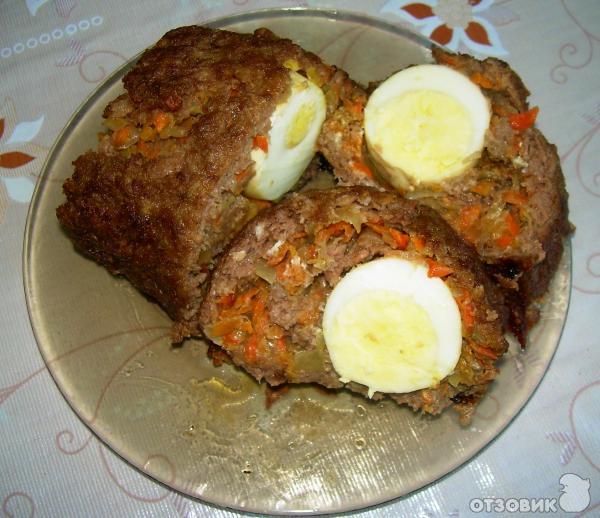 Рецепт Мясного рулета с вареными яйцами фото