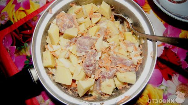 Рецепт запеченной картошки со свининой и овощами в майонезе фото