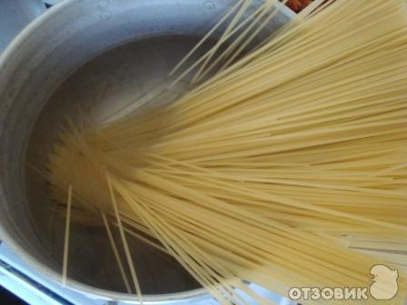 Рецепт Спагетти в соусе под сырной корочкой фото