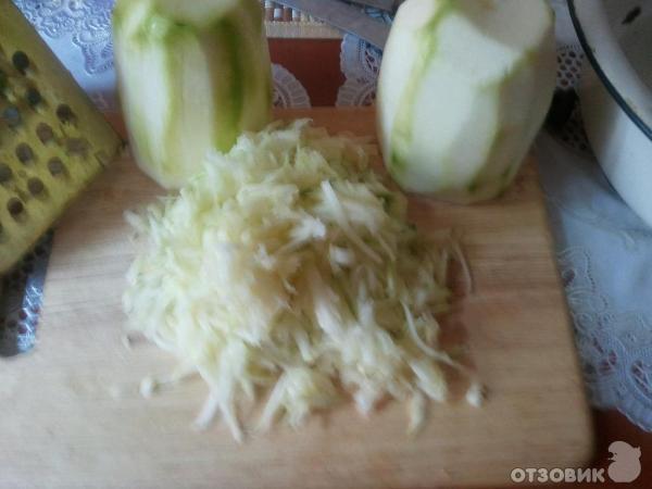 Рецепт Оладьи пикантные из кабачков с сыром фото
