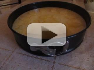 Видео Рецепт Торт бисквитный с творожным суфле