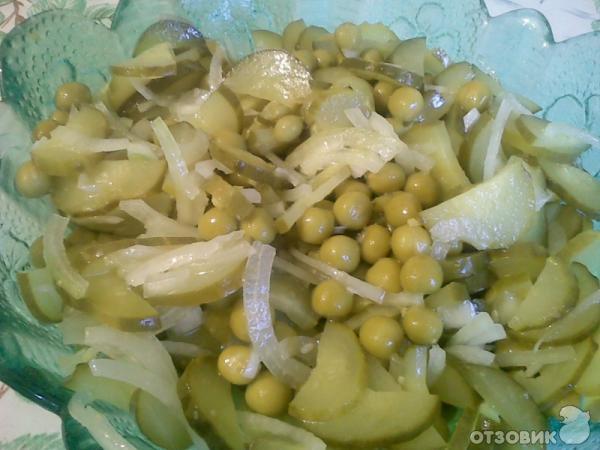 Рецепт Салат с солеными огурцами фото
