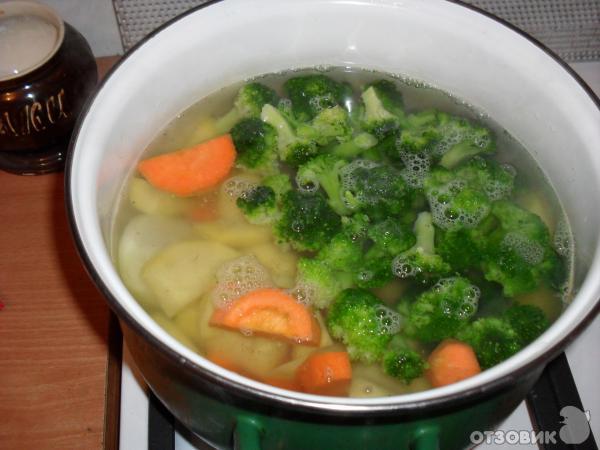 Рецепт Овощной суп-пюре с брокколи и куриными фрикадельками фото