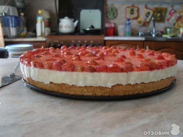 Рецепт Клубничный торт-суфле фото