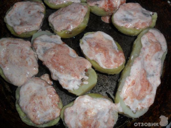 Рецепт Картофельные лодочки с фаршем в сливочно-сырной заливке фото