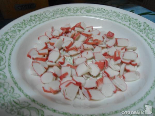 Рецепт салата из крабовых палочек с сыром фото