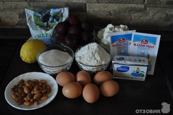 Ингредиенты для творожного торта со сливами