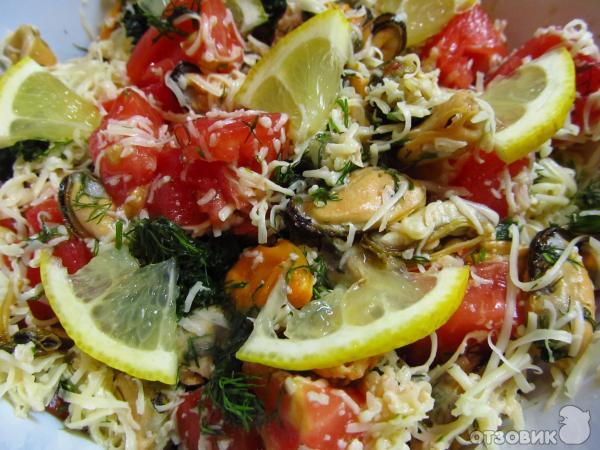 салат с мидиями салат с морепродуктами