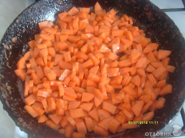 обжариваем морковь