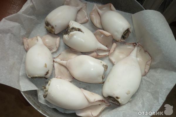 Рецепт Кальмарчики фаршированные картошечкой с грибами фото