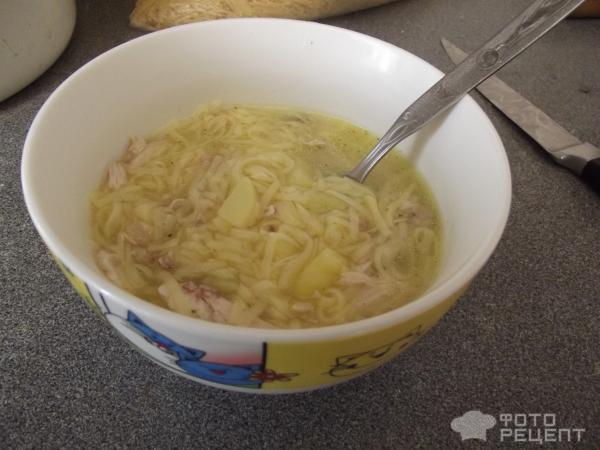 Рецепт: Суп-лапша с курицей по-домашнему - с самодельной лапшой.