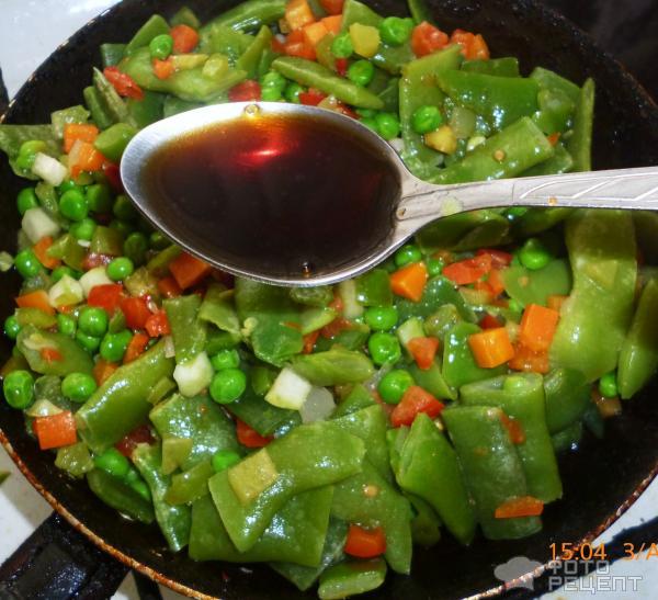 Рецепт Тушеные овощи с лапшой фото