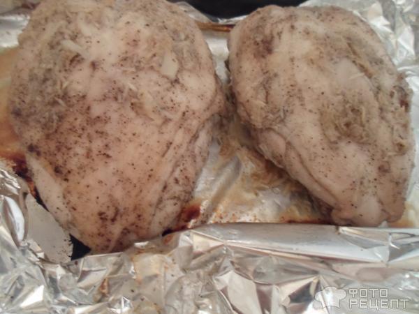 Рецепт Запечёная куриная грудка с чесночком фото