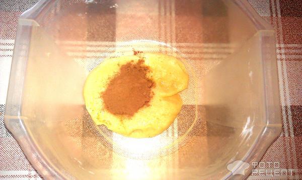 Рецепт Миниатюрные кексики с изюмом под сахарной пудрой фото