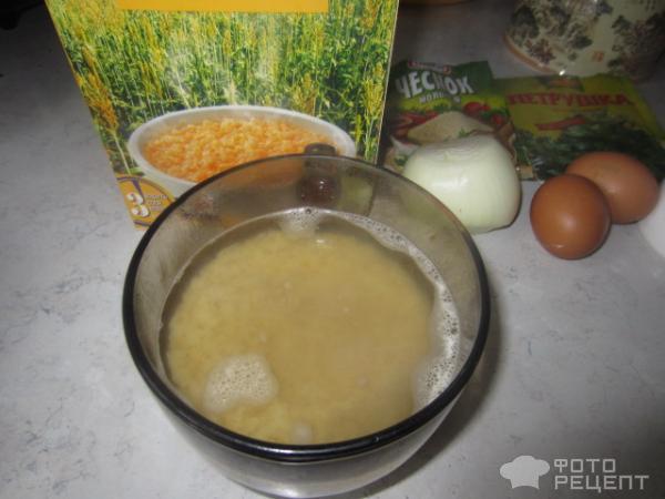 Рецепт Пшенично-луковые оладья с чесноком фото