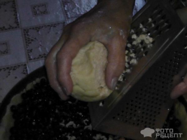 Рецепт Пирог из песочного теста с чёрной смородиной фото