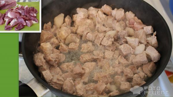 Тушеная картошка со свининой на сковороде - пошаговый рецепт с фото на lilyhammer.ru
