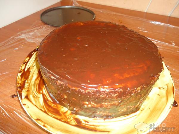 Рецепт Шоколадный торт с творогом и клубникой фото