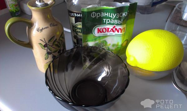 Рецепт Салат с печеным баклажаном, тунцом и томатами фото