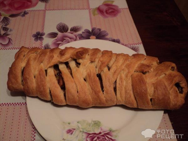 Рецепт Плетенка из слоеного теста с яблоками фото