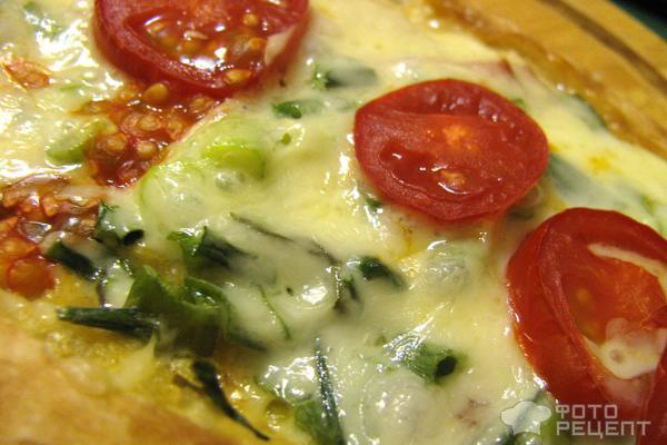 Рецепт Пицца из лаваша шоти с сыром, колбасой и овощами фото