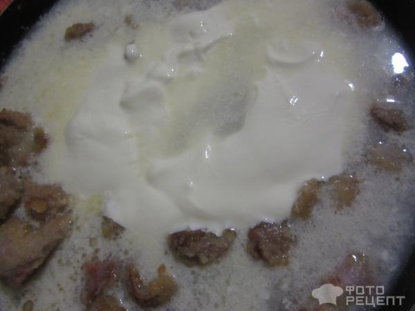 Рецепт Куриные желудки в сметанном соусе фото