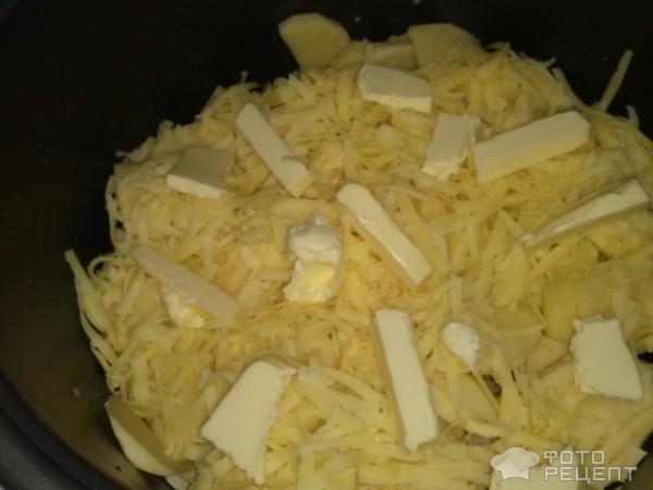 картофель с сыром и чесноком в мультиварке