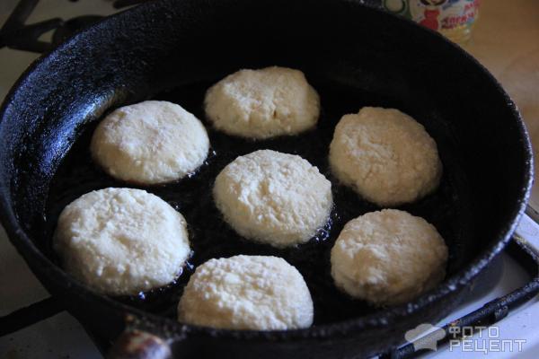 Сырники из творога на сковороде