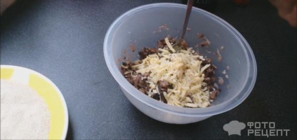 Рецепт Мясные зразы с грибами и сыром фото