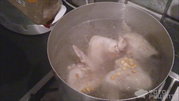 Рецепт Гороховый суп с куриными крылышками фото