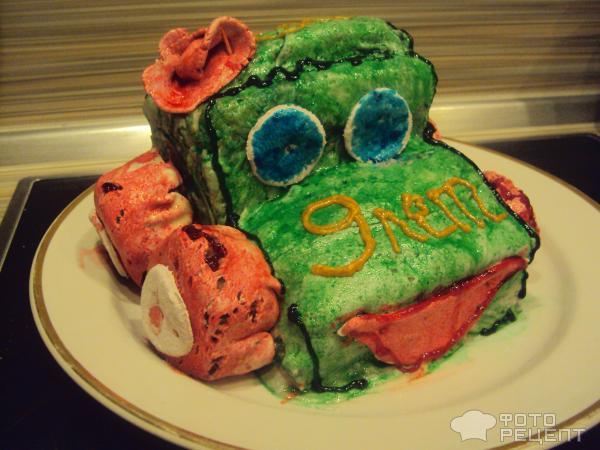 Рецепт: Бисквитный торт - на детский день рождения в виде машинки