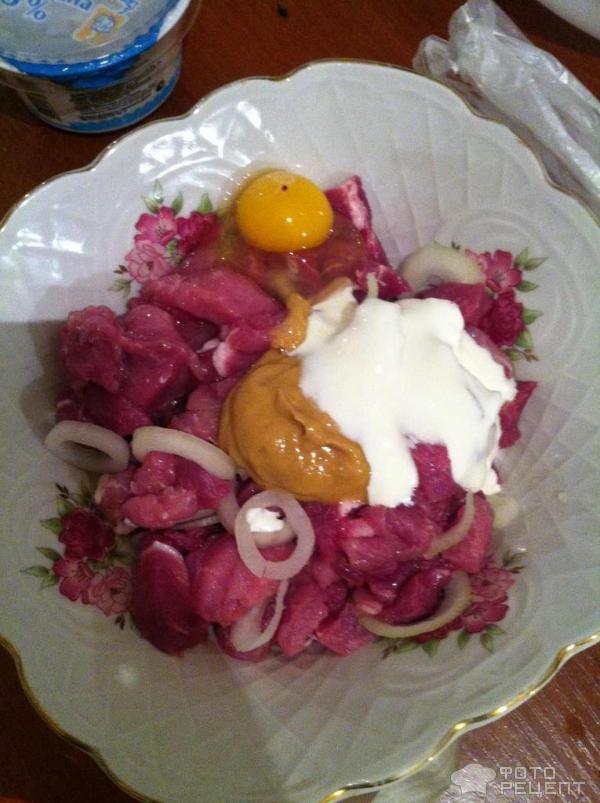 Мясо в духовке с картофелем фото