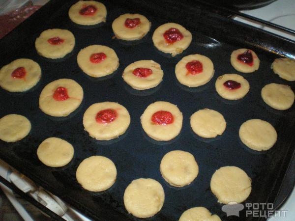Печенье с изюмом и ягодами фото