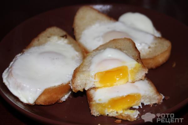 Яйцо в хлебе фото