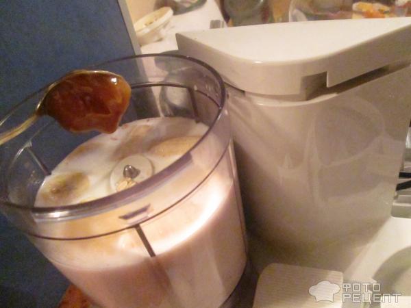 Молочно- банановый коктейль фото