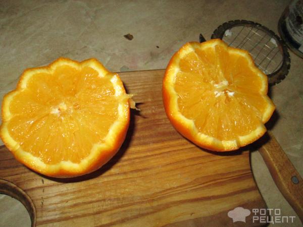 Рыбный салат в апельсиновых корзиночках фото