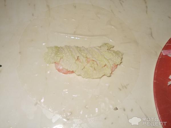 Блинчики из рисовой бумаги с креветками фото
