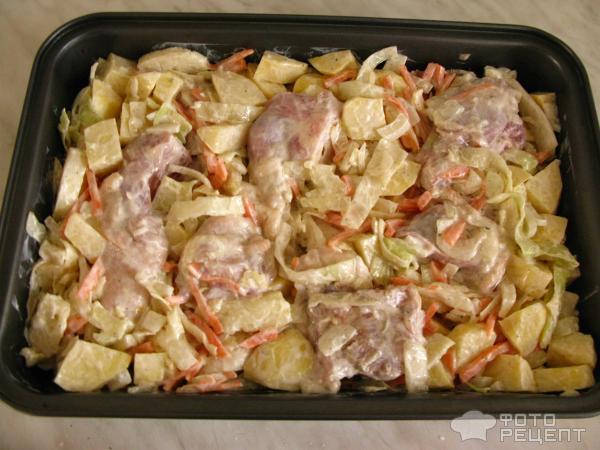 Чтобы приготовить куриные окорочка с картошкой в духовке, нужны: