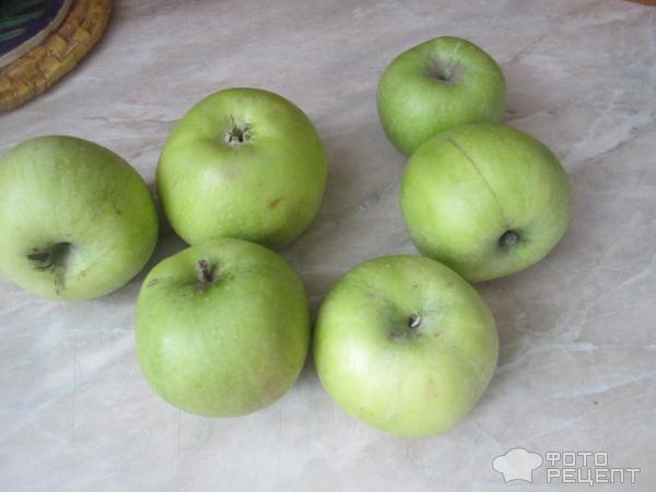 Деревенский яблочный пирог фото