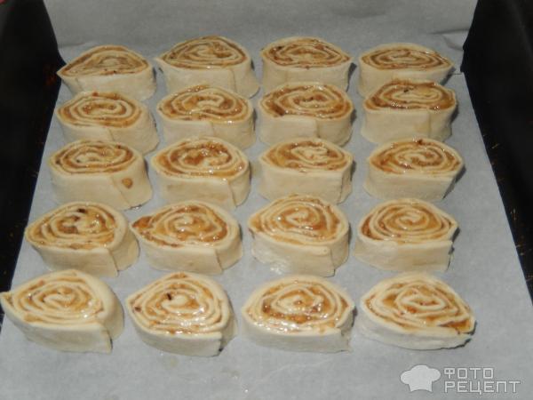 Печенье с орехово - медовой начинкой фото