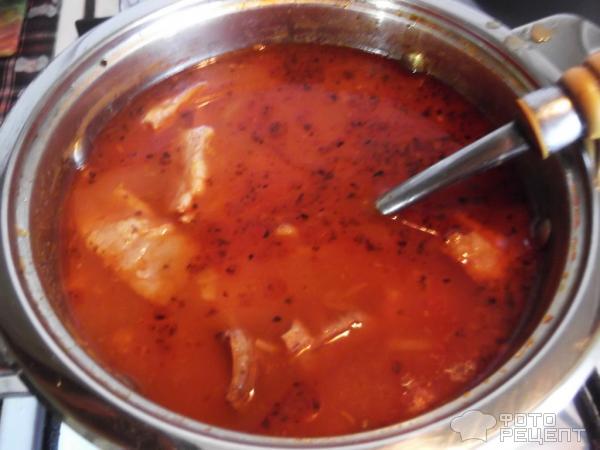 Суп-соус со свиными ребрышками и томатным соусом фото