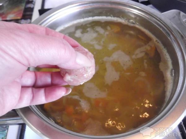 Суп с фрикадельками из индюшиного фарша фото