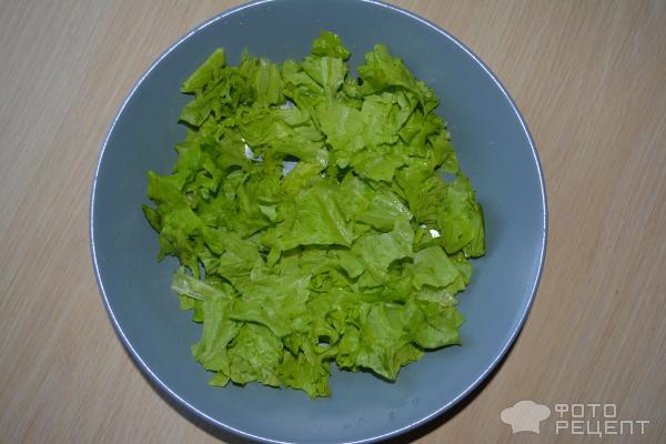 порезанные листья салата