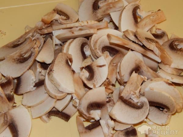 Вариант 1: Классический рецепт курицы с грибами в мультиварке