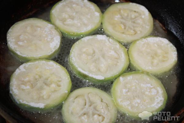 Закуска из кабачков с помидорами фото