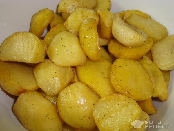 Золотистый картофель из микроволновки фото