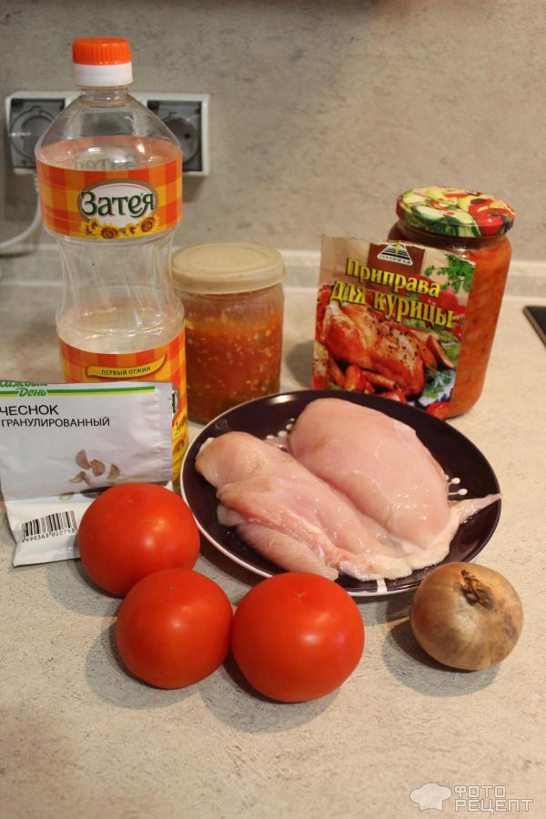Филе куриной грудки тушенное с овощами фото