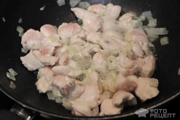 Филе куриной грудки тушенное с овощами фото