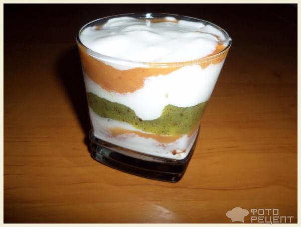 Десерт Прохладное фруктовое облачко фото