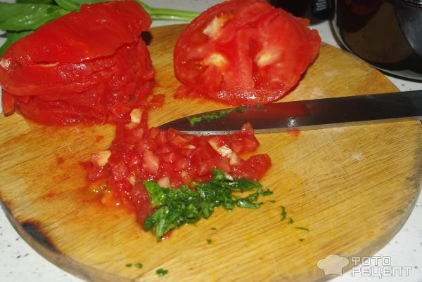 Салат Капрезе с баклажанами и томатной сальсой фото